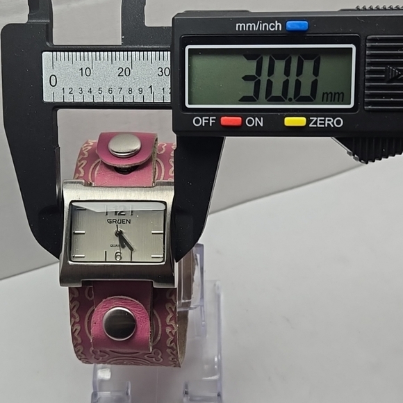 Womens Gruen Silver Quartz Watch Pink Relic Floral Mandela Band New Battery - Picture 4 of 10